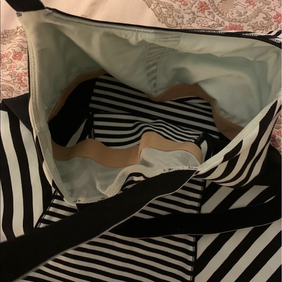 Lululemon CrissCross Back Tank - Picture 5 of 5